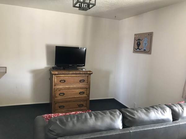 Efficiency Apartment Non Smoking Photo 2