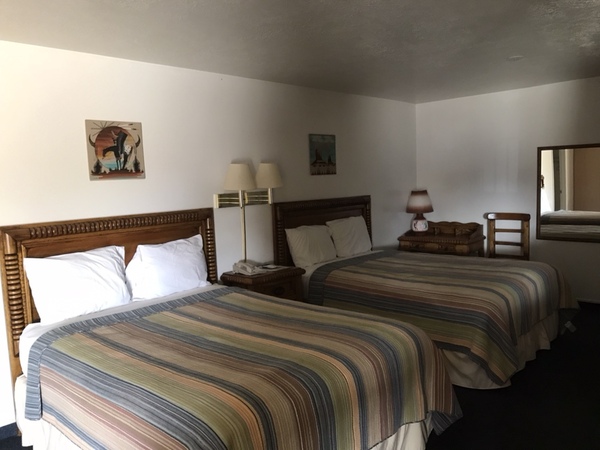 Triple Queen Non Smoking Photo 1